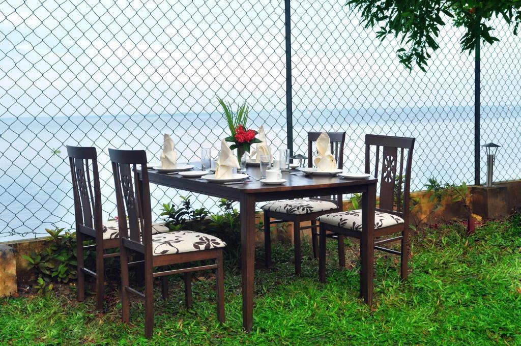 Saro Lake County Kumarakom Exterior foto