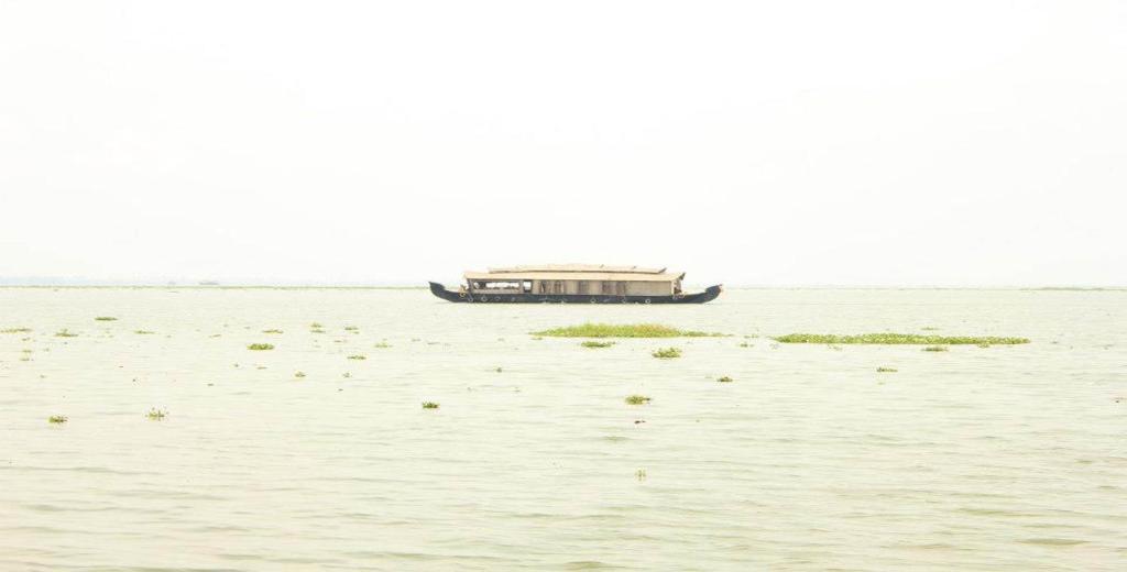 Saro Lake County Kumarakom Exterior foto